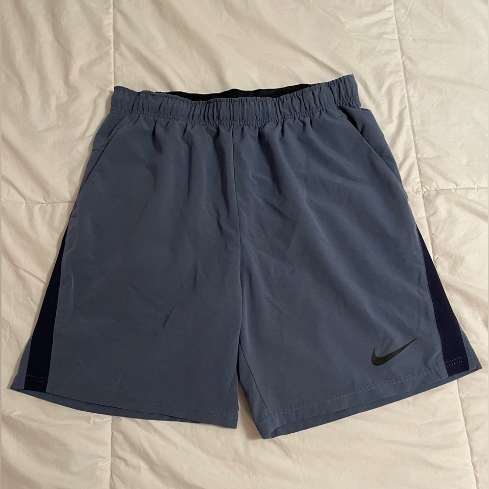 ✔️ Nike Men’s Dri-Fit Shorts